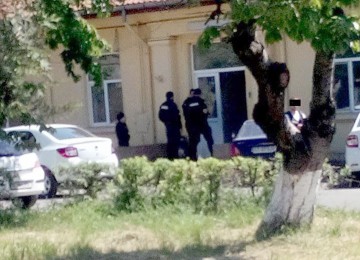 Indivizii săltaţi după percheziţiile din Constanţa, Ovidiu şi Valu, ARESTAŢI